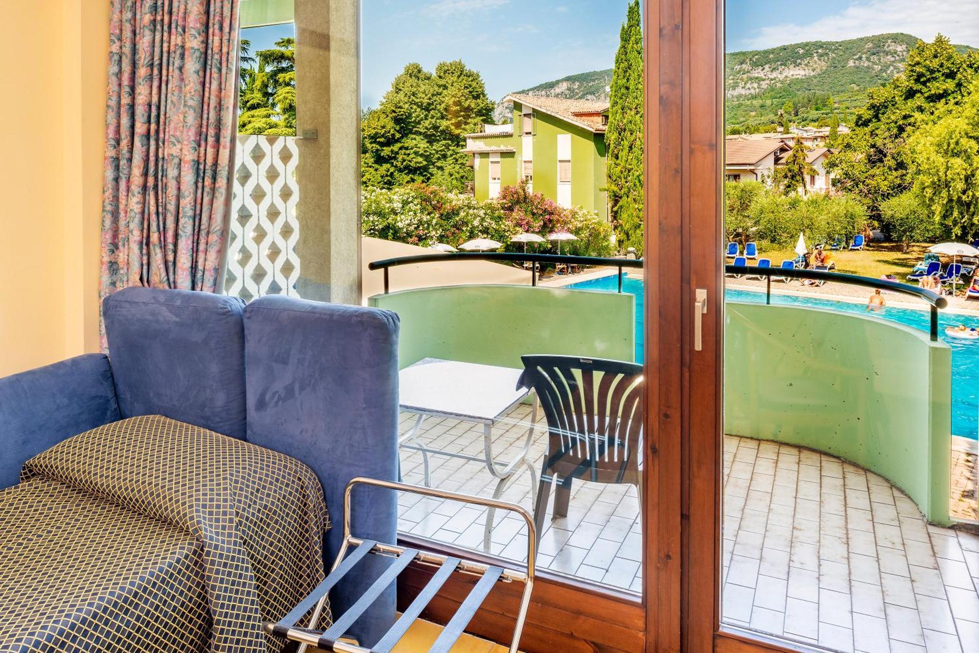 Hotel Palme & Suite Garda  Exterior foto